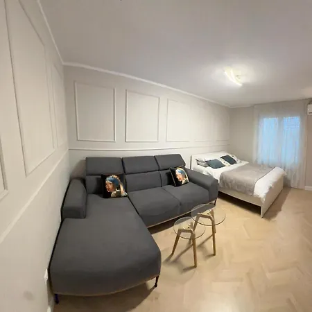 Apartment Julija *
